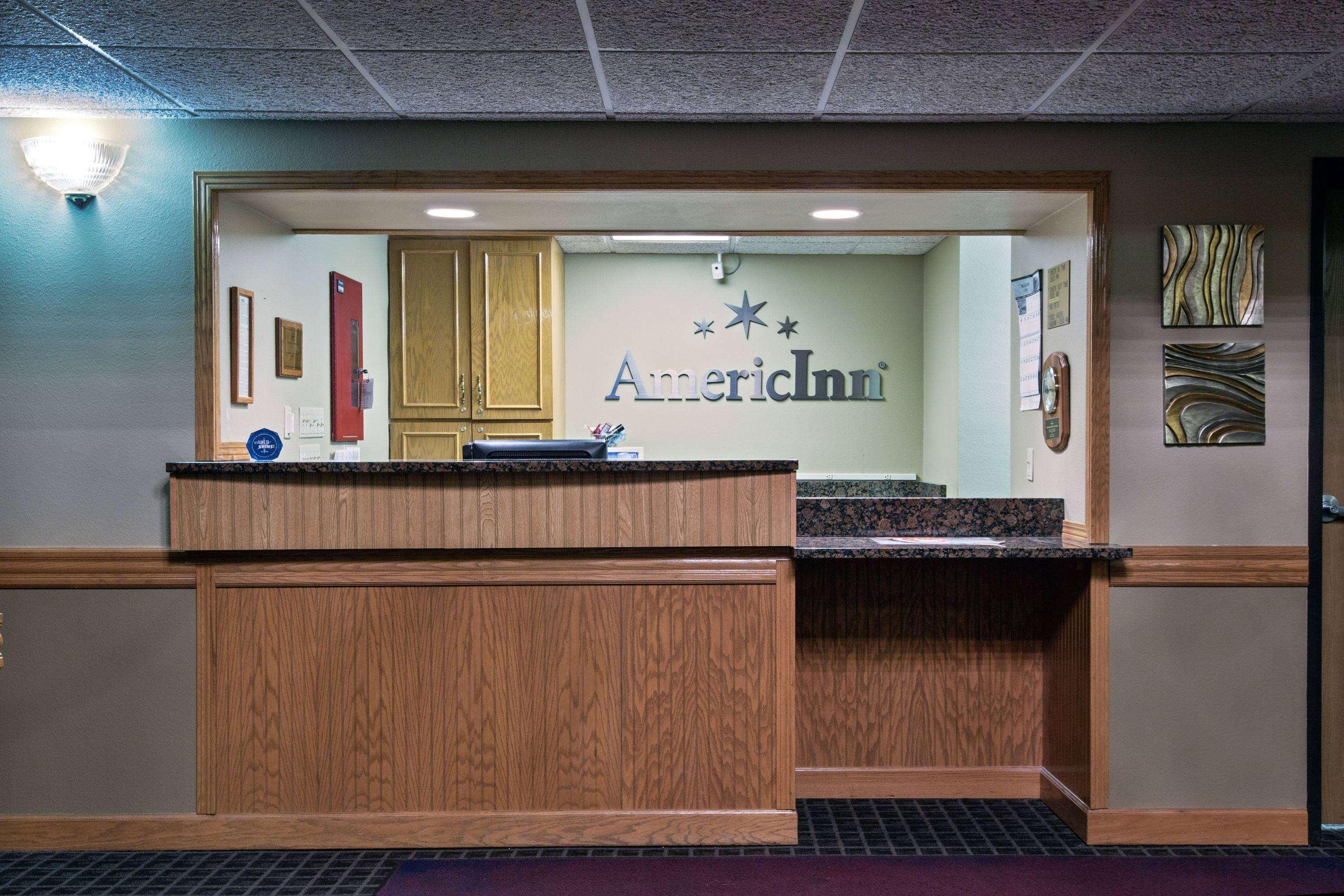 Americinn By Wyndham Grundy Center Екстер'єр фото
