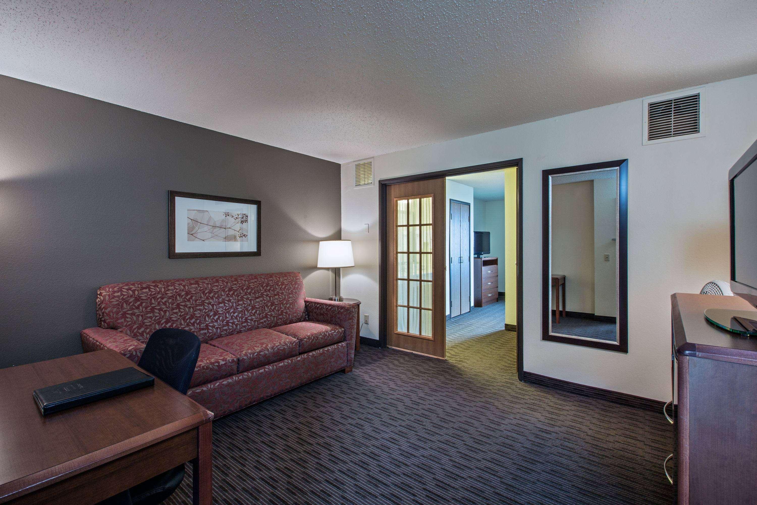 Americinn By Wyndham Grundy Center Екстер'єр фото