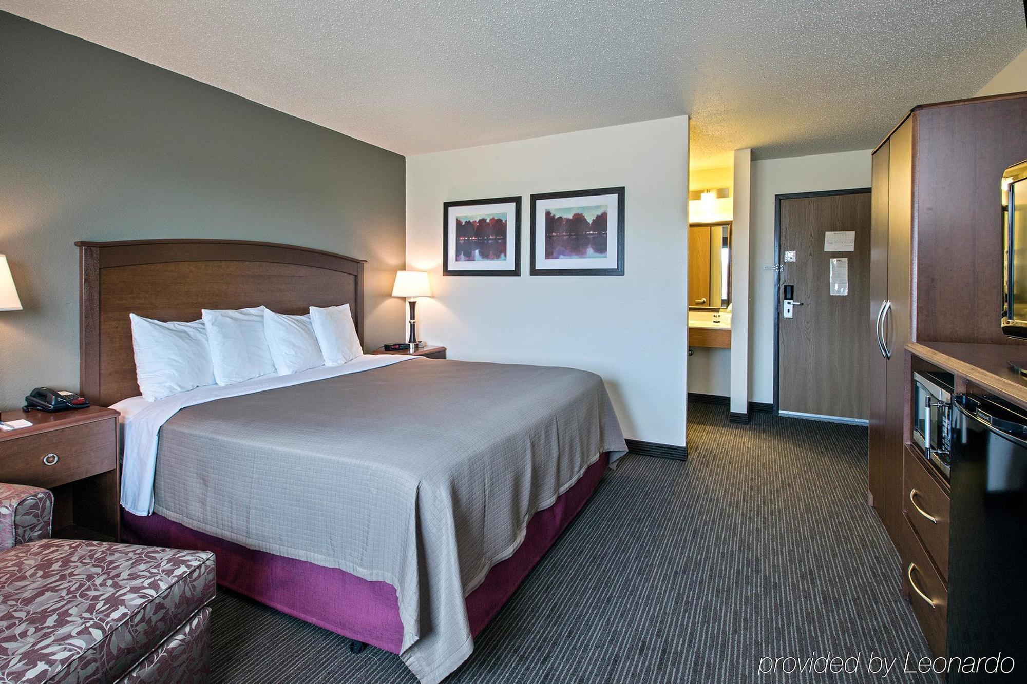 Americinn By Wyndham Grundy Center Екстер'єр фото
