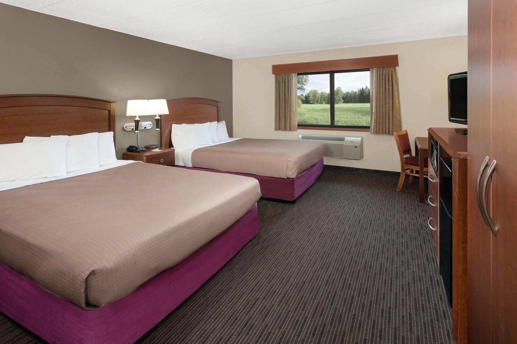 Americinn By Wyndham Grundy Center Екстер'єр фото